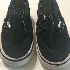 Vans Toddler size 6 Slip-on Sneakers BLACK GUC